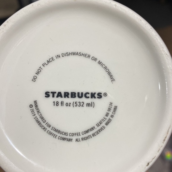 Starbucks holiday mug 2019 red gold 18 oz - Picture 3 of 5
